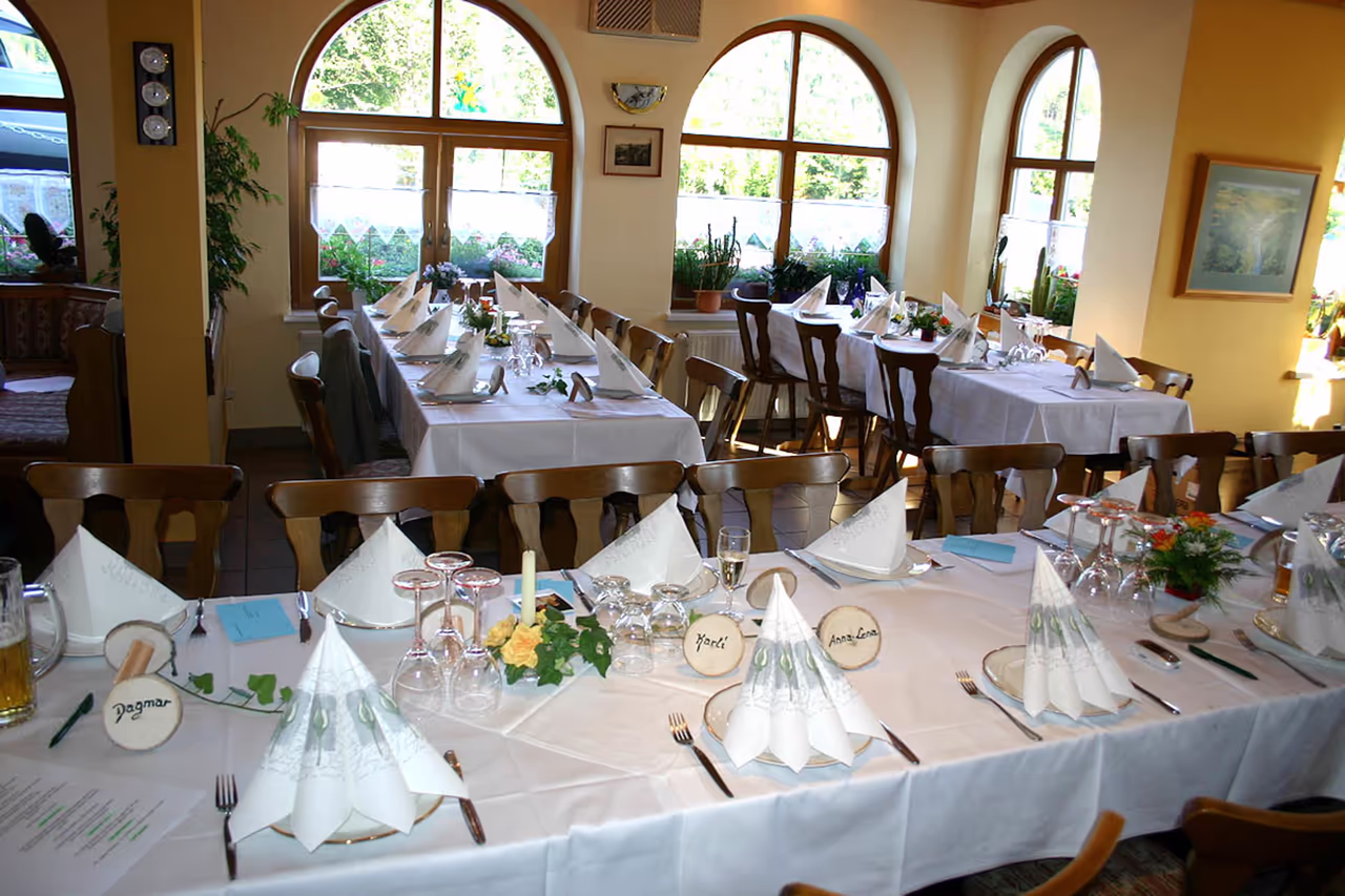 Hotel Saalestrand - Geburtstagsfeier im Restaurant