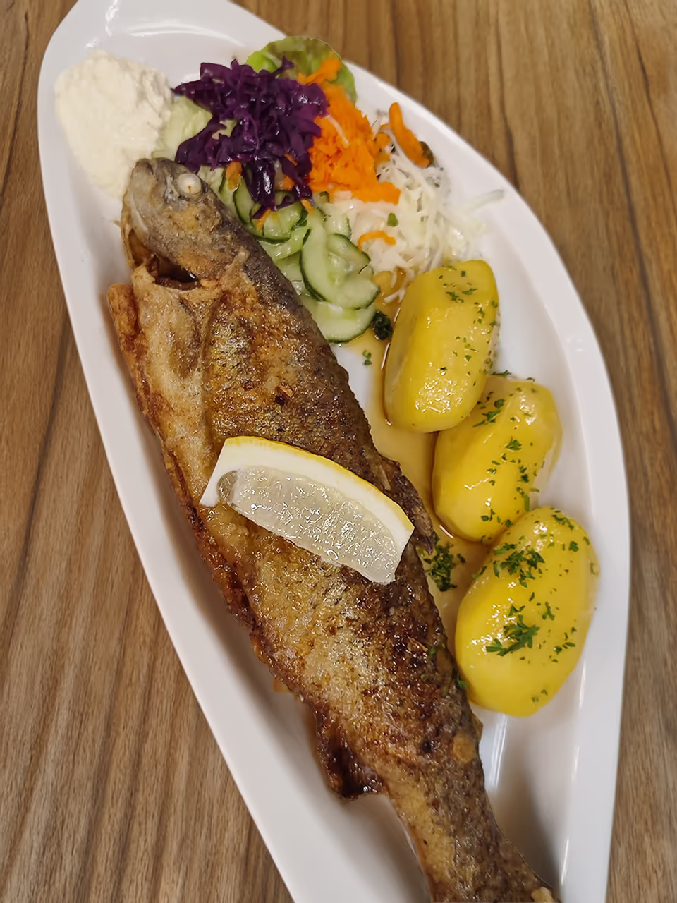 Hotel Saalestrand - Speisen - Forelle mit Salzkartoffeln